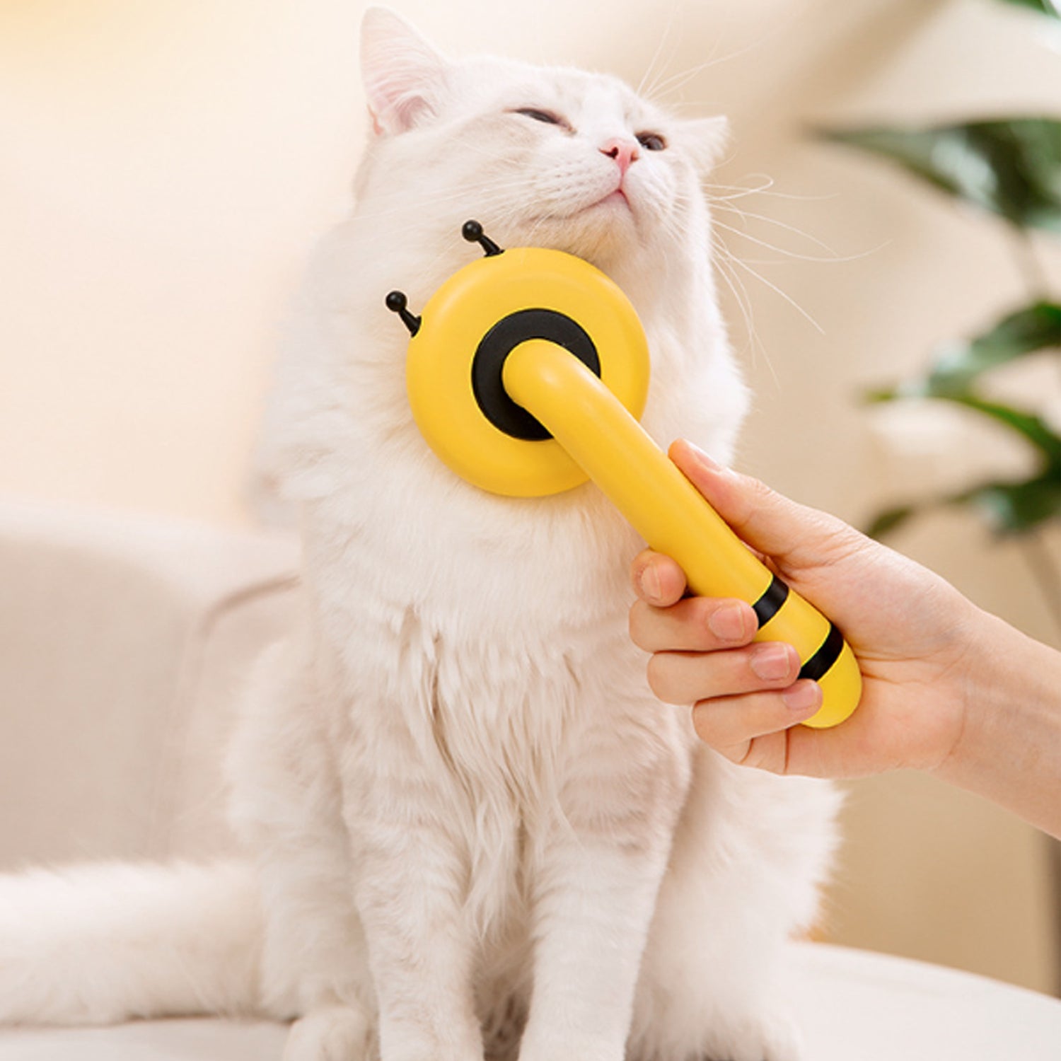 Little Bee Pet Hair Removal Comb: Gentle Grooming Tool for Dogs and Cats